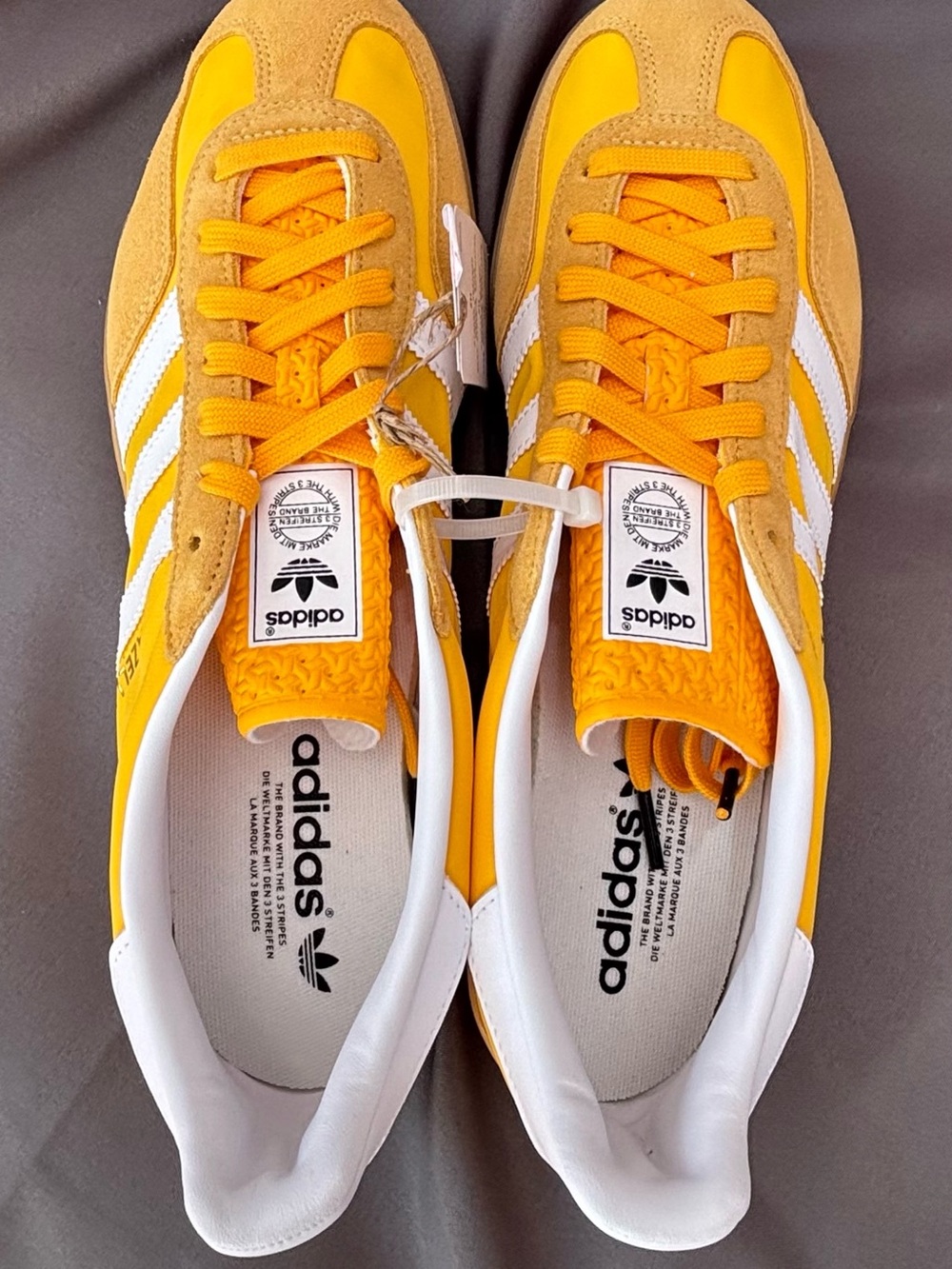 Adidas Gazelle Yellow White Gum Suede Men’s Size 12 New No Box - Picture 2 of 16